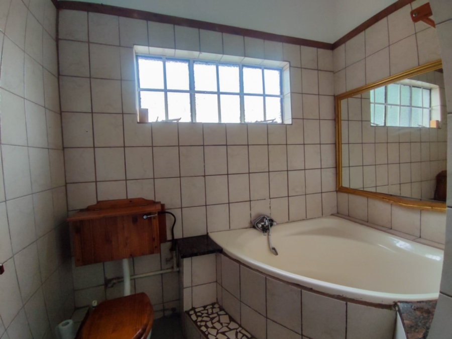 3 Bedroom Property for Sale in Rustenburg Central North West
